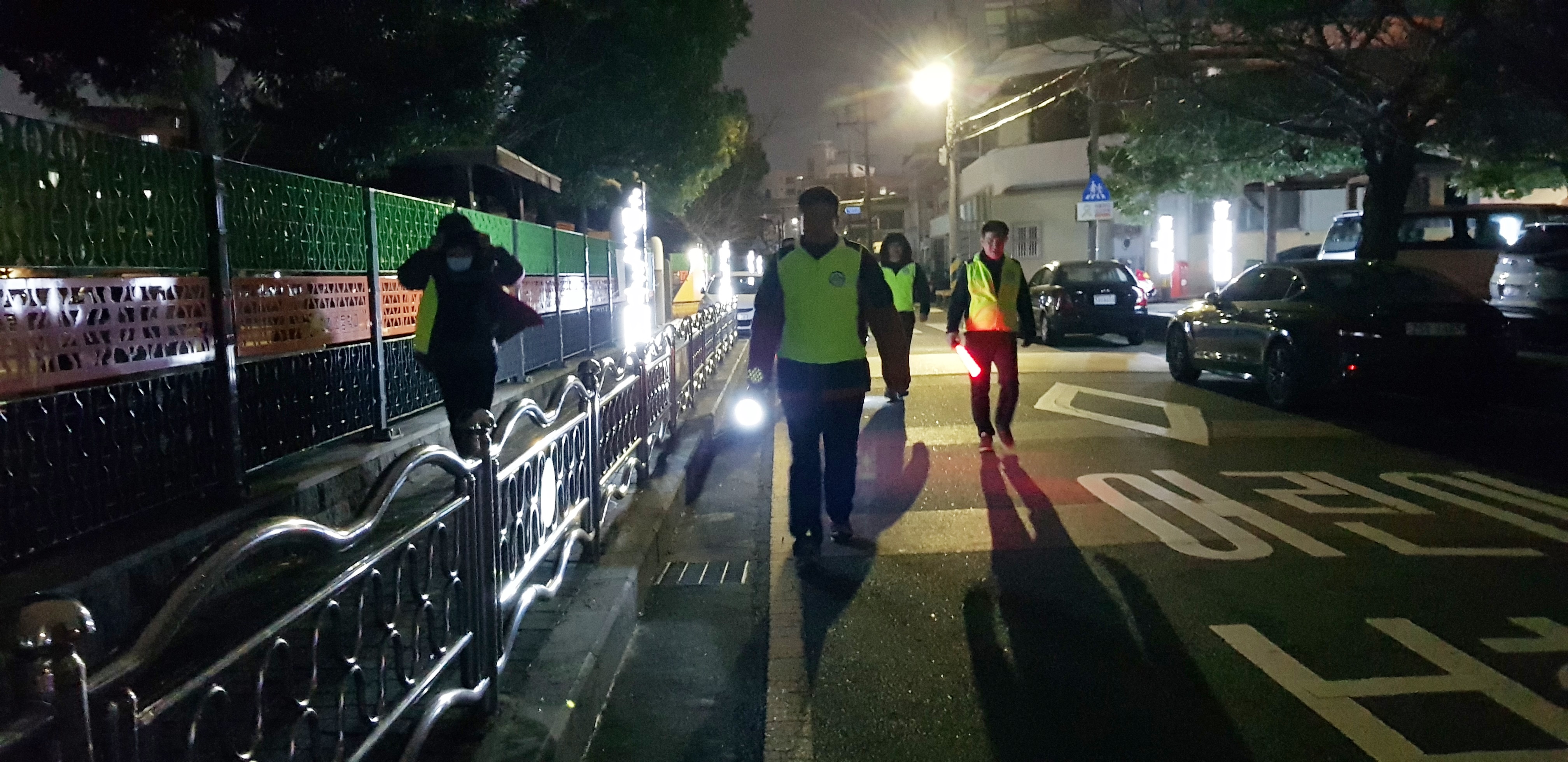 용담1동 청소년지도협의회, 청소년 유해환경 개선활동 실시 첨부이미지