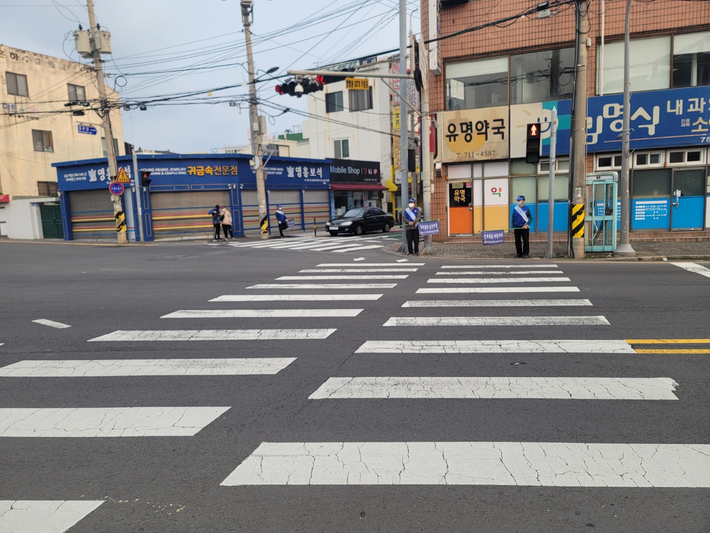 바르게살기운동용담2동위원회 거리질서 캠페인 전개 첨부이미지