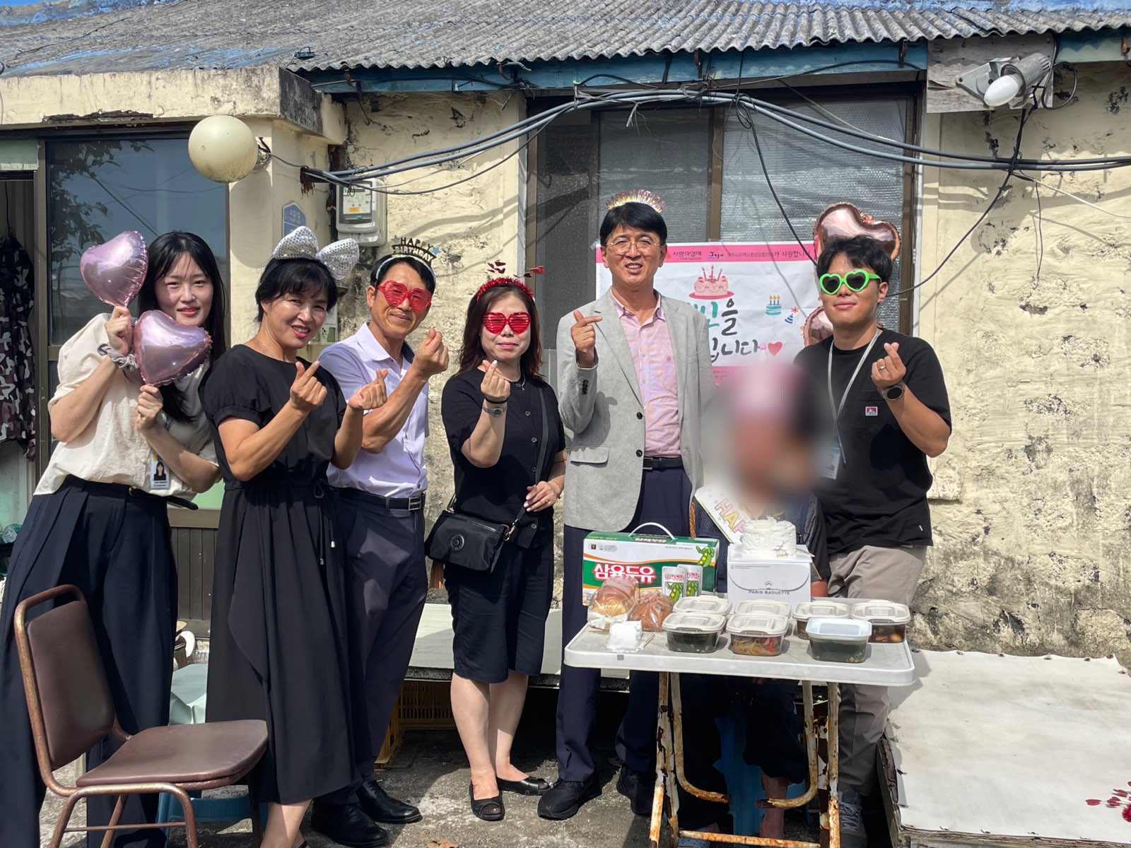 애월읍지역사회보장협의체, 돌봄 취약 1인가구 따뜻한 가족품 생일상 차려주기 실시 첨부이미지