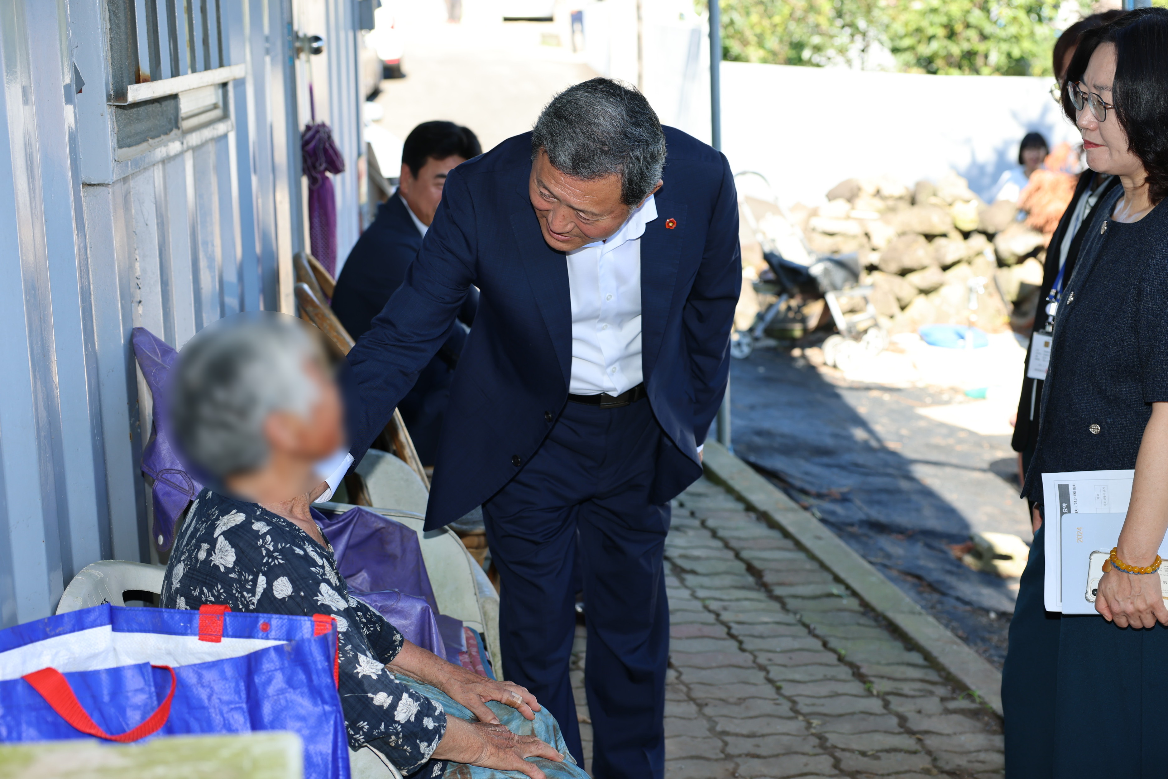 김완근 제주시장， 폭염 속 주거취약가구 방문해 안부 살펴 (2).JPG