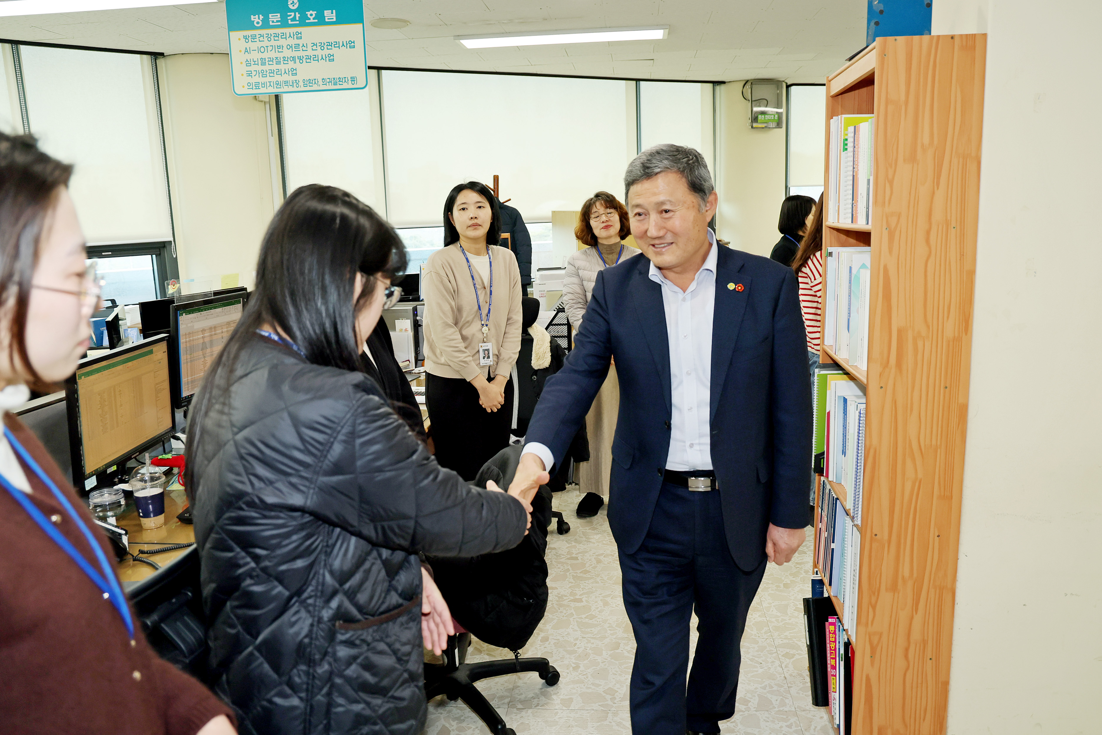 제주시, 설 연휴 현업 부서 방문해 직원 격려 (1).jpg