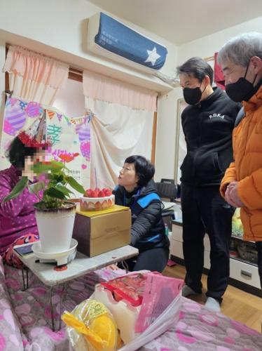 일도1동지역사회보장협의체, 3월 독거노인 효사랑 생신잔치 지원