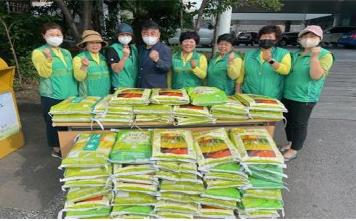 삼양동새마을부녀회, 영주로타리클럽 기부 쌀 500kg 나눔 봉사 첨부이미지