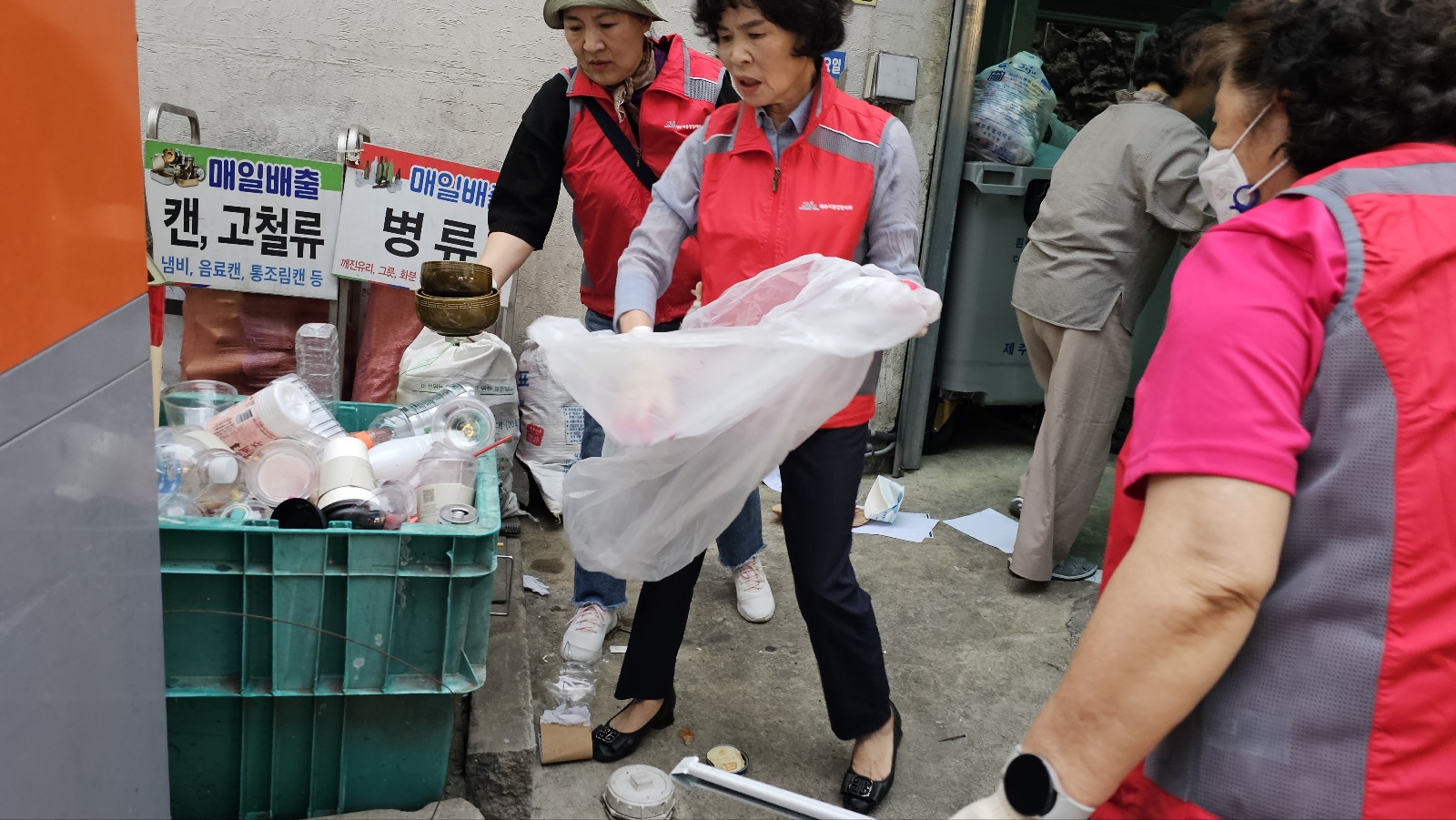 일도1동통장협의회, 관내 환경정비 실시 첨부이미지