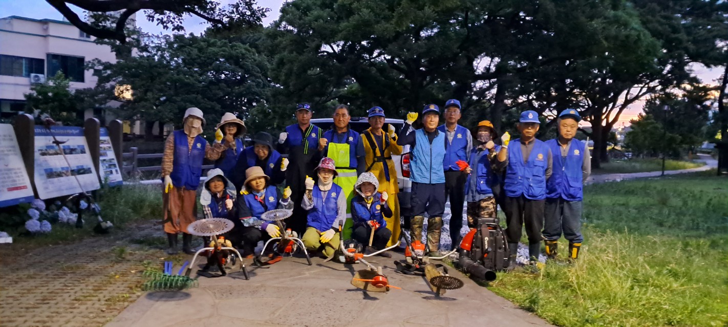 바르게살기운동 외도동위원회, 월대천 일대 환경정비 실시 첨부이미지