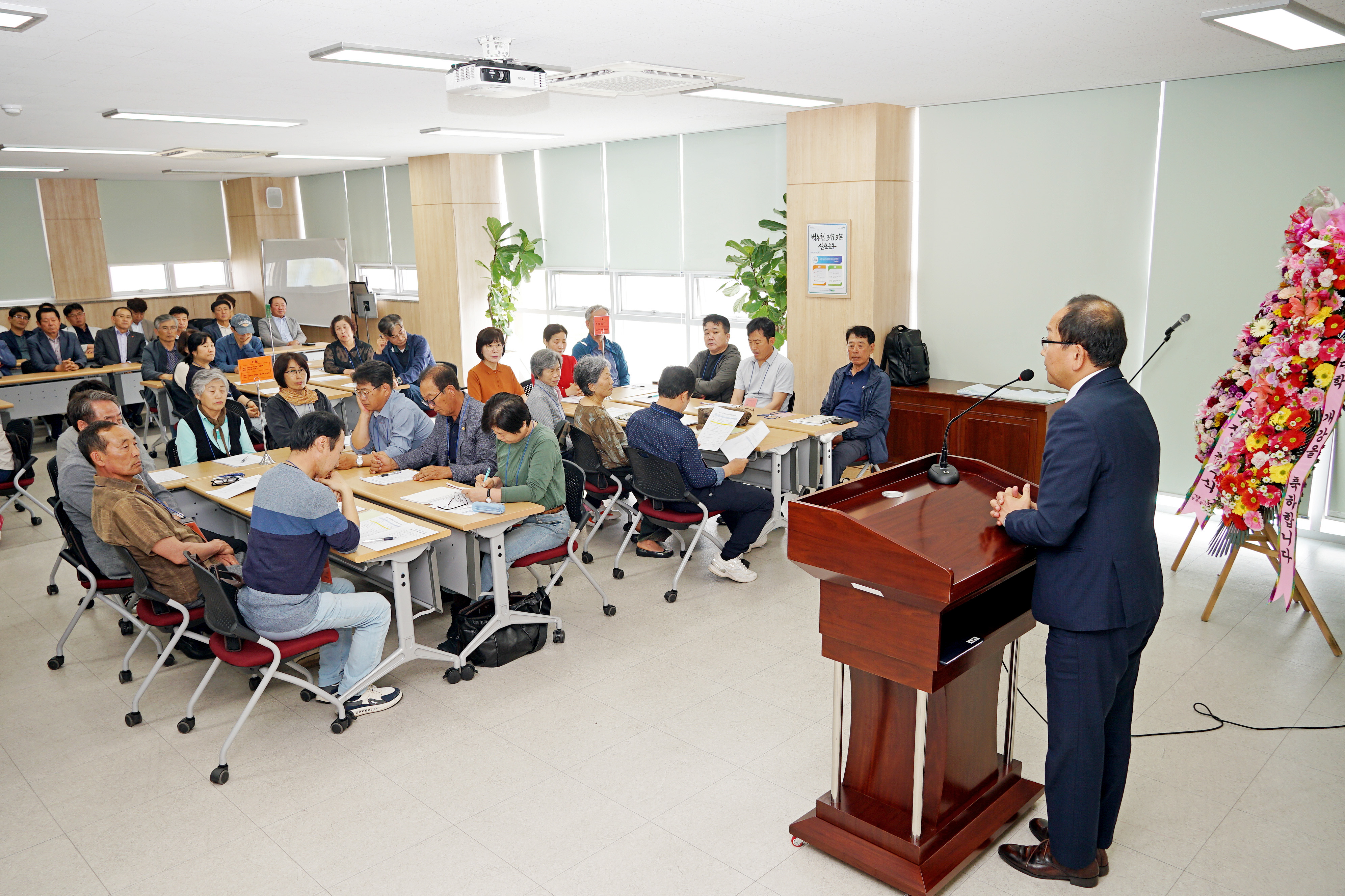 강병삼 제주시장， 하귀농협 농업성공대학 개강식 참석 (5).jpg