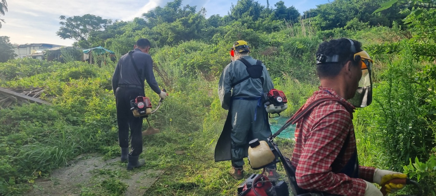 외도동 지역사회보장협의체, 주거취약가구 환경정비 활동 전개 첨부이미지