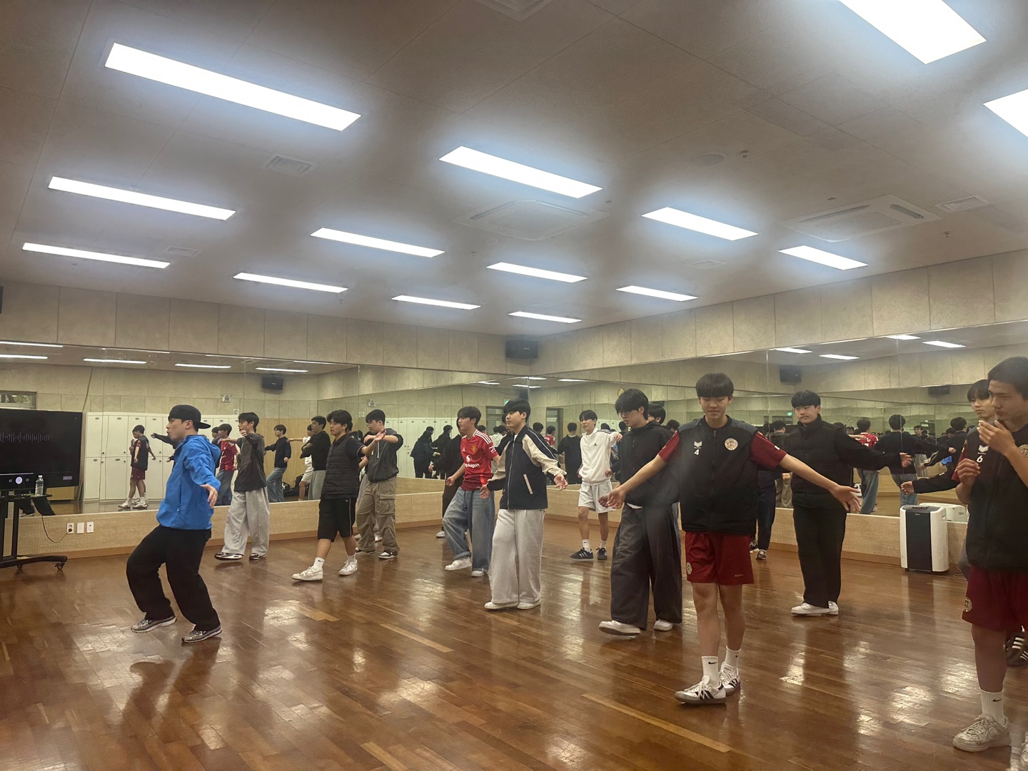 KakaoTalk_20250403_135123316_03.jpg