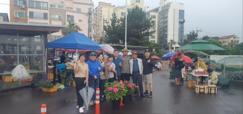 삼양동주민자치위원회, 직거래장터 운영상황 및 불편사항 현장 점검 실시